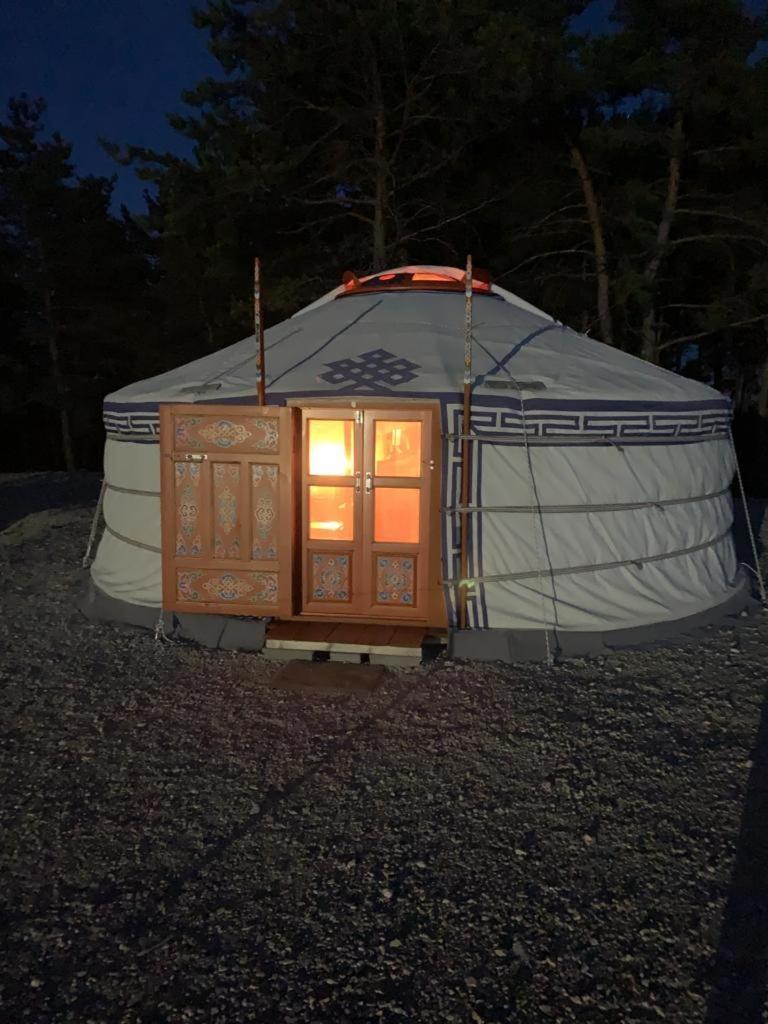 A Ventoux Yourte Monieux Exteriér fotografie